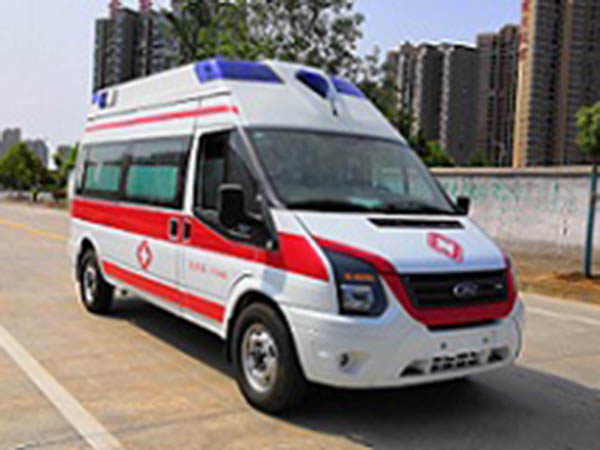 福特V348中轴中顶救护车