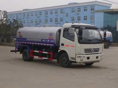 东风大多利卡洒水车